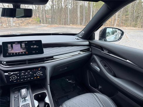 Certified 2025 INFINITI QX60 Autograph w/ Cargo Package image 13