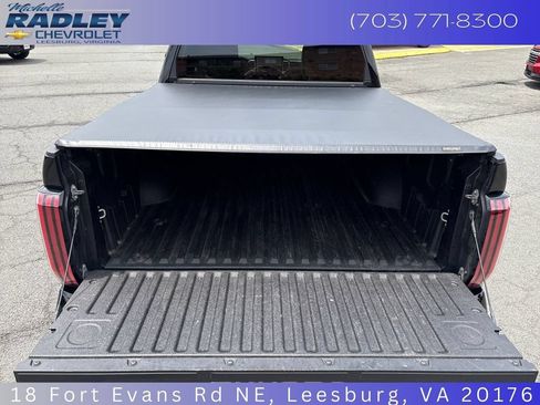 Used 2024 Toyota Tundra Platinum AWD/4WD image 11