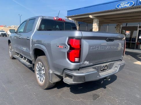 Used 2024 Chevrolet Colorado LT w/ LT Convenience Package III AWD/4WD image 8