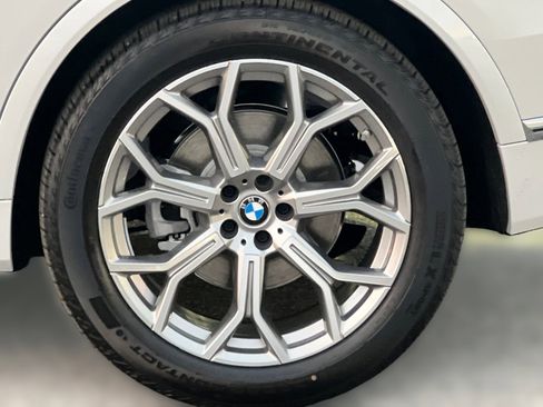 New 2026 BMW X7 xDrive40i image 11