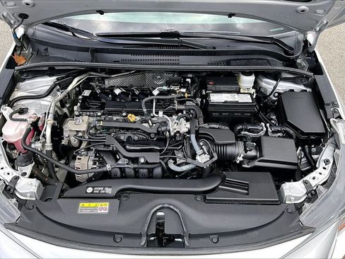 Used 2024 Toyota Corolla LE FWD image 30