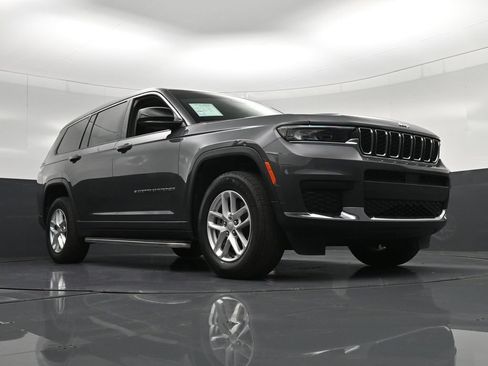 Used 2024 Jeep Grand Cherokee L Laredo RWD image 32