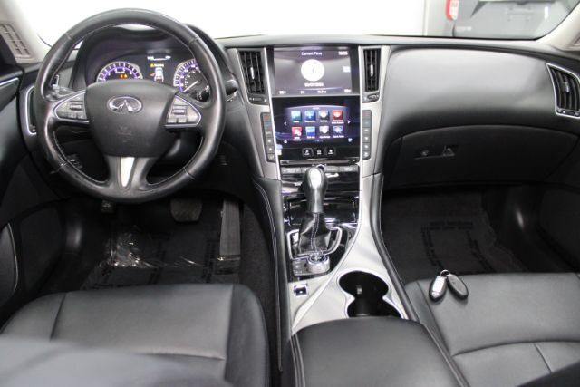 Used 2016 INFINITI Q50 3.0t Premium w/ Cargo Package RWD image 2