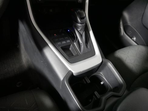 Used 2023 Toyota RAV4 XLE AWD/4WD image 24