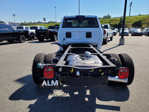 New 2025 RAM 3500 Tradesman image 8