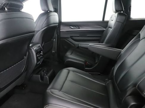 Used 2025 Jeep Grand Cherokee L Limited AWD/4WD image 28
