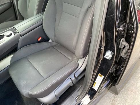 Used 2023 Nissan Rogue S AWD/4WD image 16