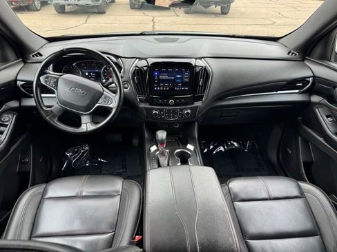 Used 2023 Chevrolet Traverse RS w/ LPO, Floor Liner Package AWD/4WD image 10