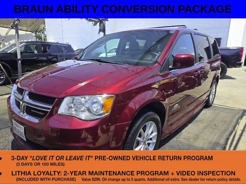 Used 2019 Dodge Grand Caravan SXT FWD image 1