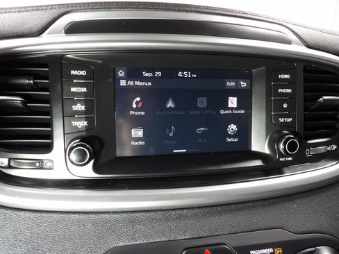 Used 2020 Kia Sorento AWD V6 image 20