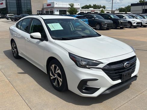 Used 2025 Subaru Legacy Premium AWD/4WD image 1
