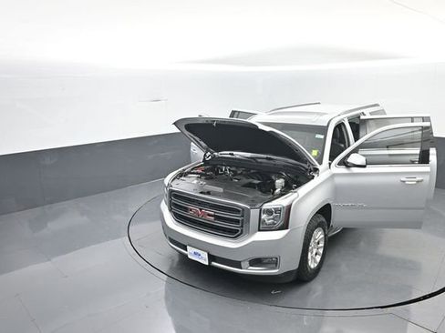 Used 2017 GMC Yukon XL SLT w/ Open Road Package image 36