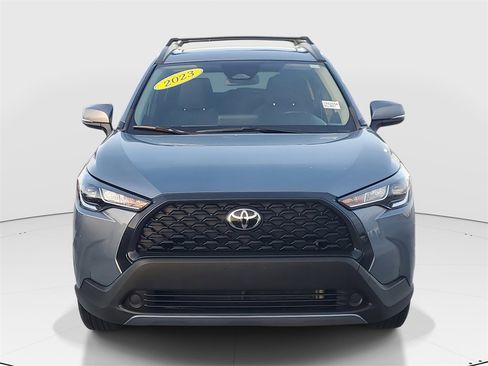 Certified 2023 Toyota Corolla Cross LE image 3