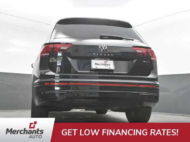 Used 2024 Volkswagen Tiguan SE R-Line AWD/4WD image 37