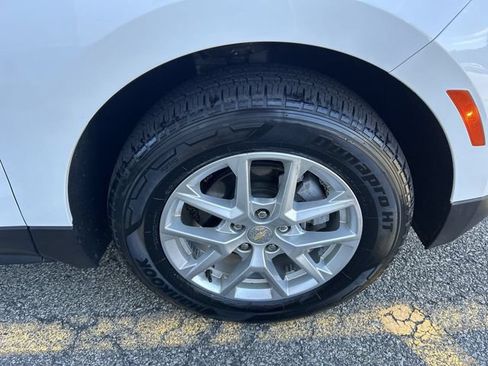 Used 2023 Chevrolet Equinox LT AWD/4WD image 13