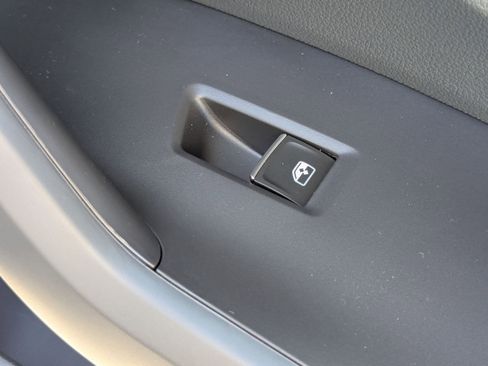 New 2026 Volkswagen Jetta SE image 33