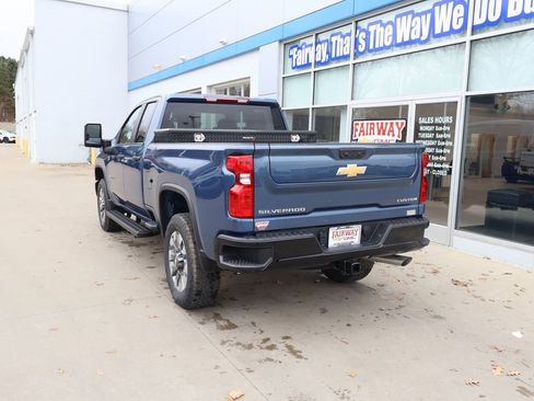 New 2026 Chevrolet Silverado 2500 Custom w/ Custom Convenience Package image 9
