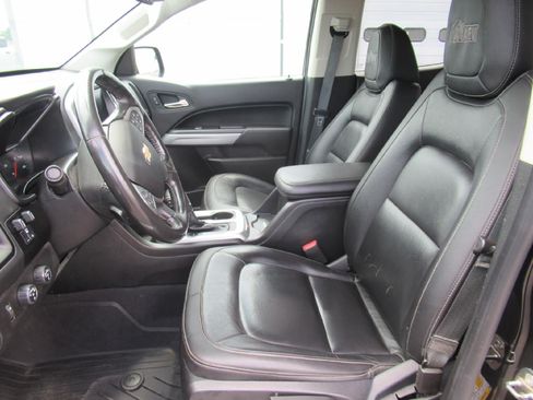 Certified 2019 Chevrolet Colorado ZR2 w/ Colorado ZR2 Bison Edition AWD/4WD image 9