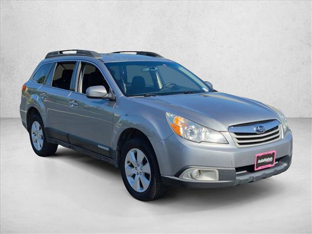 Used 2011 Subaru Outback 2.5i Premium w/ All-Weather Pkg AWD/4WD image 3