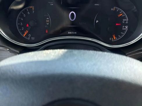 Used 2015 Jeep Grand Cherokee Overland image 20