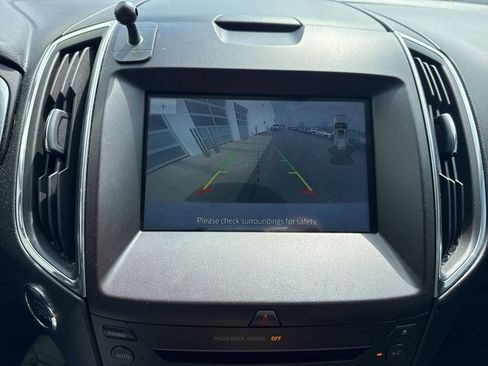 Used 2018 Ford Edge Sport w/ Technology Package image 24