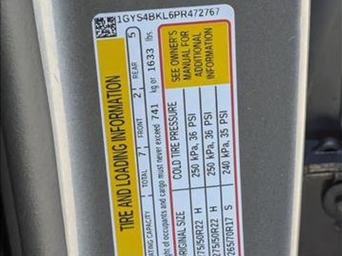 Used 2023 Cadillac Escalade Premium Luxury image 15