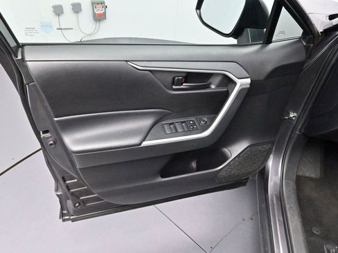 Used 2024 Toyota RAV4 LE FWD image 9