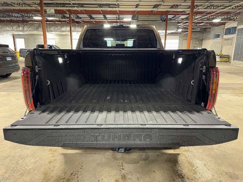 Used 2022 Toyota Tundra Limited image 11