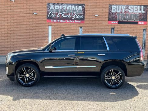Used 2016 Cadillac Escalade Platinum AWD/4WD image 1