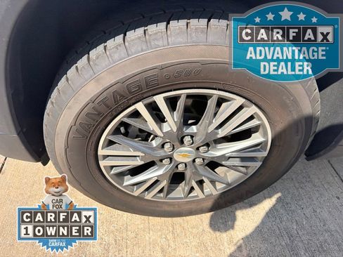 Used 2024 Chevrolet Traverse LT FWD image 7