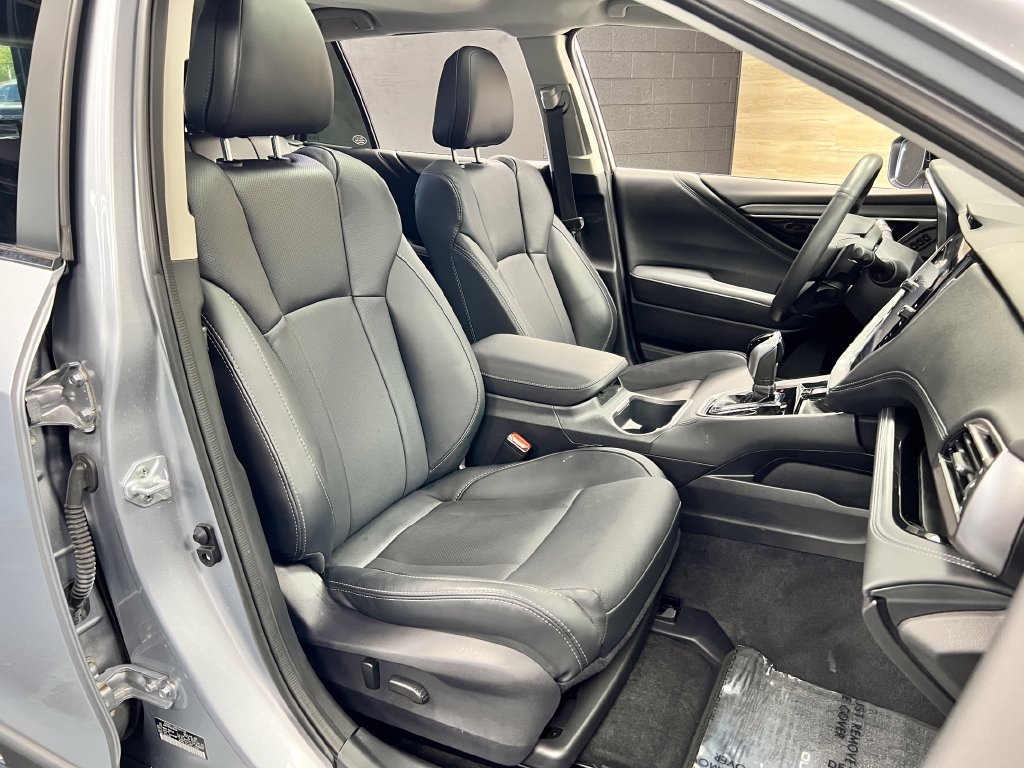 Used 2025 Subaru Outback Limited XT AWD/4WD image 8