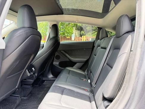 Used 2023 Tesla Model Y 2WD image 15