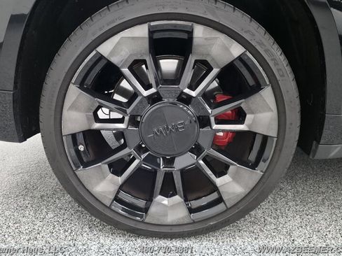 Used 2023 BMW XM AWD/4WD image 14