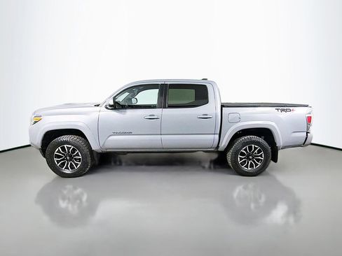 Used 2021 Toyota Tacoma TRD Sport w/ Technology Package AWD/4WD image 9