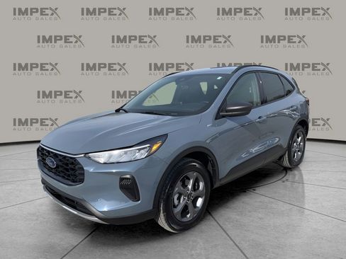Used 2025 Ford Escape ST-Line image 1