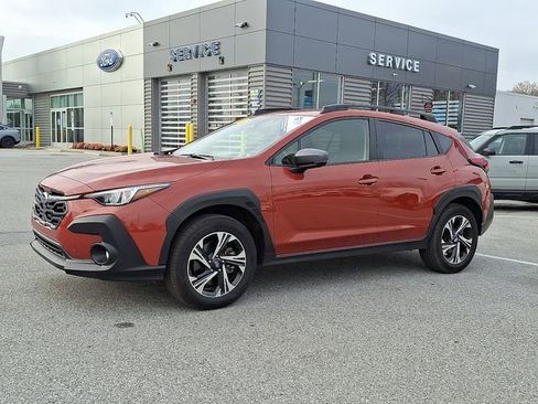 Used 2024 Subaru Crosstrek 2.0i Premium w/ Crosstrek Mirror Package image 6