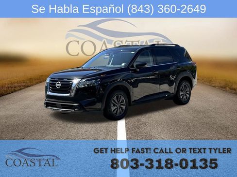 Certified 2024 Nissan Pathfinder SV FWD image 1