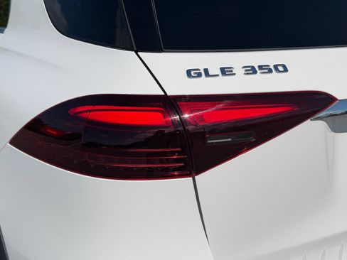 Used 2024 Mercedes-Benz GLE 350 4MATIC image 47