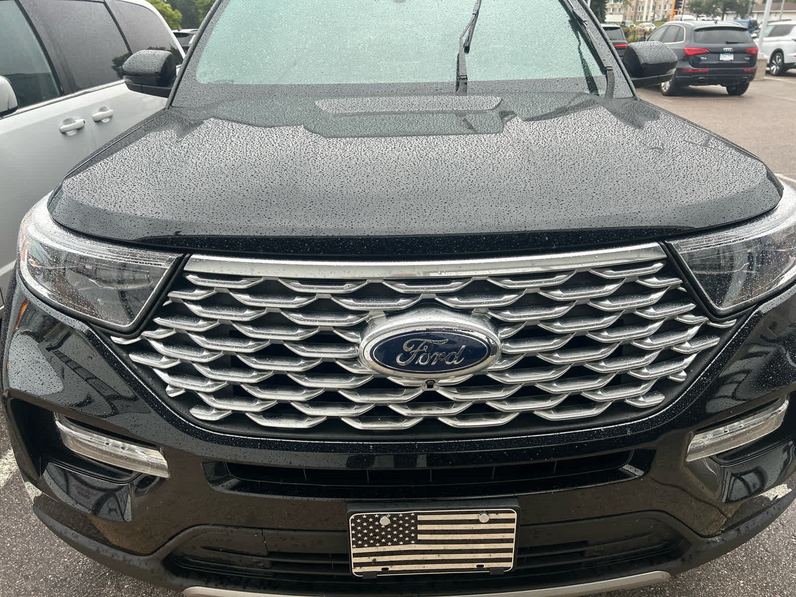 Used 2023 Ford Explorer Platinum w/ Technology Package AWD/4WD image 7