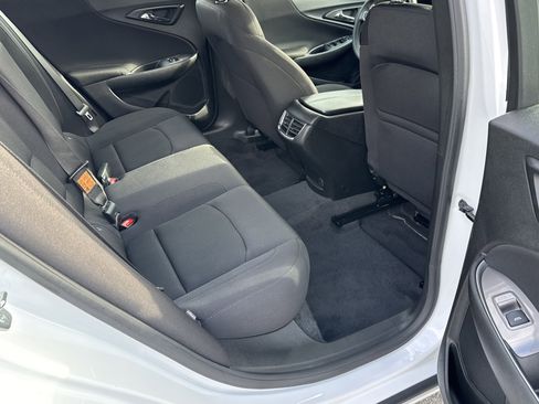 Used 2024 Chevrolet Malibu LT image 21