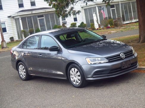 Used 2015 Volkswagen Jetta S FWD image 29