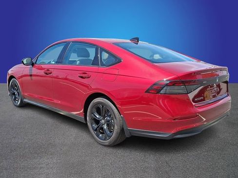 Used 2025 Honda Accord SE image 6