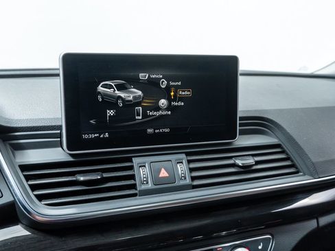 Used 2020 Audi Q5 2.0T Premium Plus w/ Premium Plus Package image 16