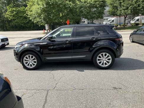 Used 2018 Land Rover Range Rover Evoque SE AWD/4WD image 8