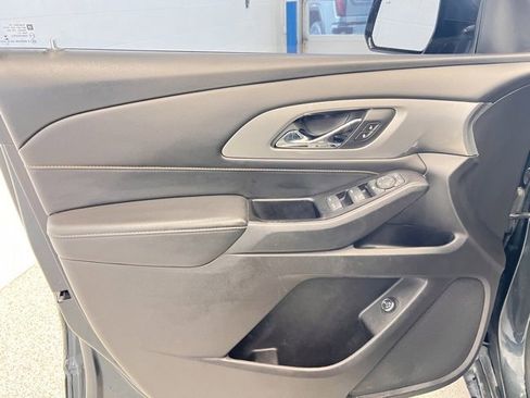 Used 2019 Chevrolet Traverse LT w/ LPO, Floor Liner Package image 18