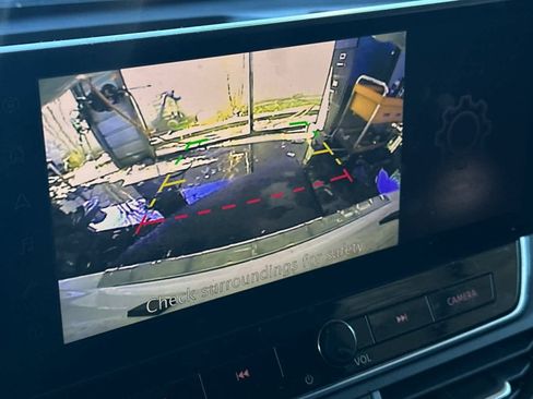 Used 2023 Nissan Altima 2.5 SR w/ SR Premium Package image 20