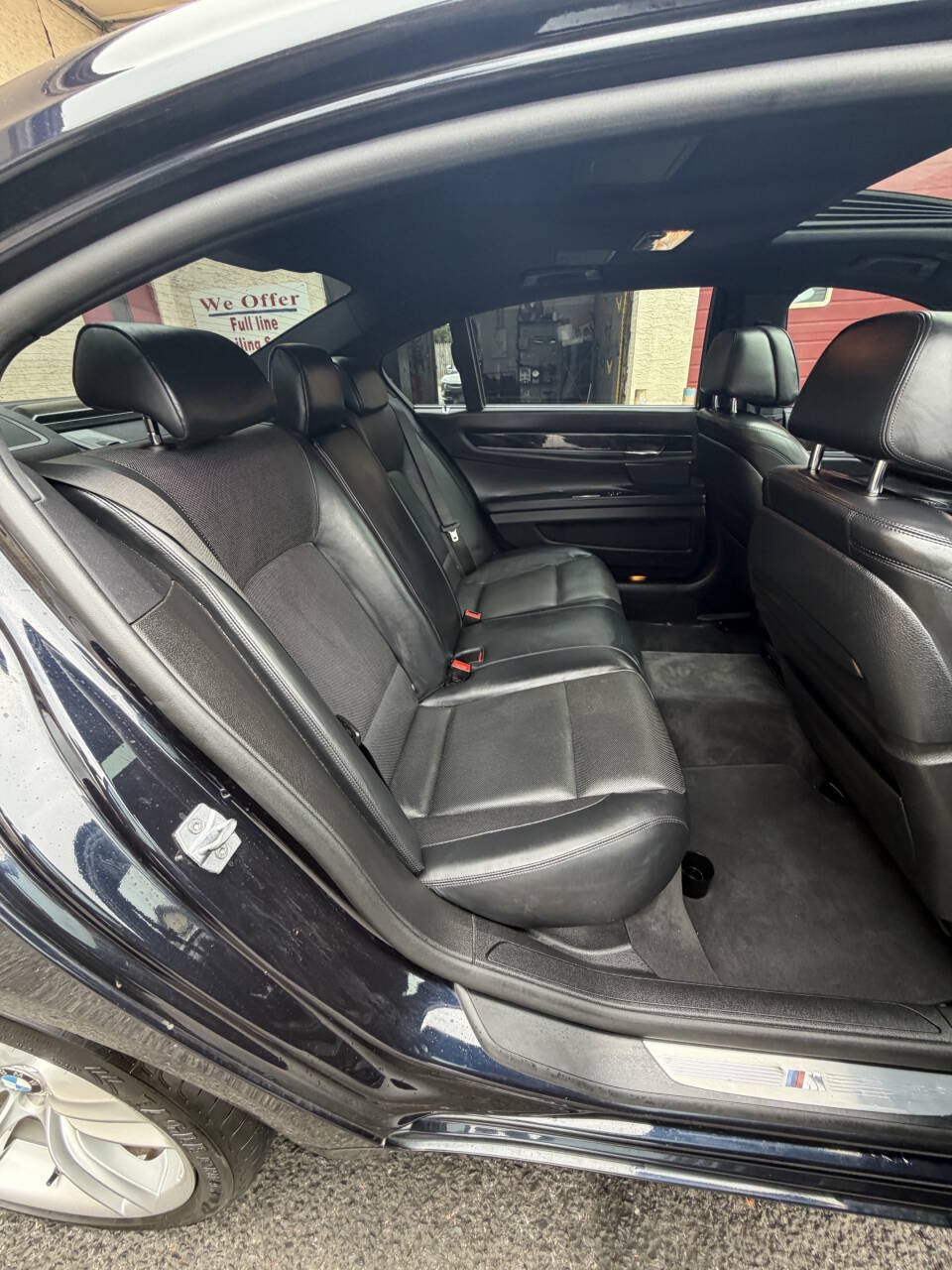Used 2014 BMW 750Li RWD image 39