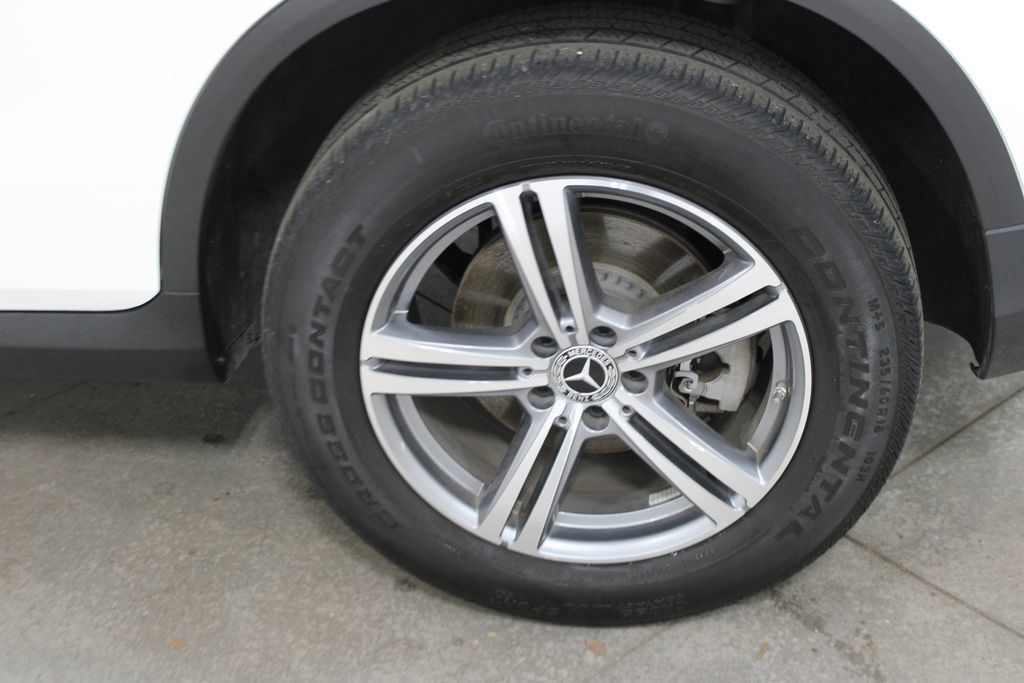Used 2022 Mercedes-Benz GLC 300 4MATIC image 43