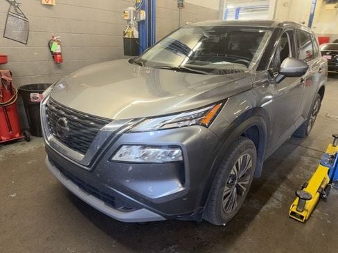 Certified 2021 Nissan Rogue SV image 5