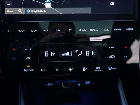 Used 2023 Hyundai Tucson Limited image 15